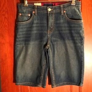 NWT BOY'S Size 16Reg  Levi's 511 Shorts With Adjustable Waistband